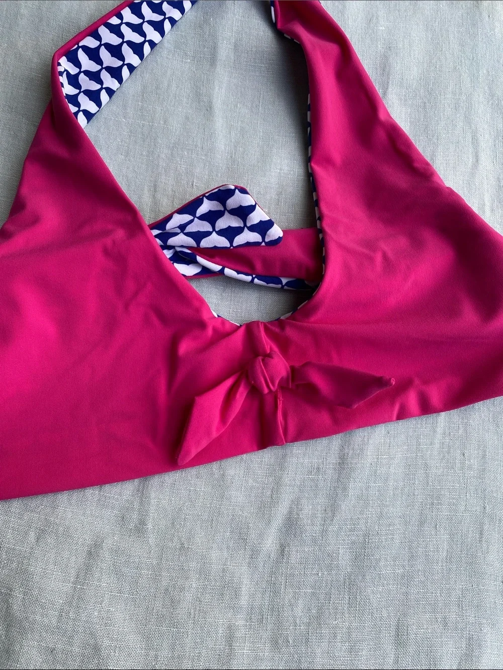 NWT Vineyard Vines pink blue whale reversible halter bikini top